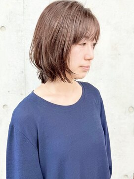 モリオ(morio) くびレイヤーボブルフこなれミディハッシュカット20代30代40代