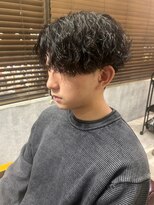 メンズ リコ(MEN'S RICO) ツイストスパイラルツイスパセンターパートメンズパーマ【大和】