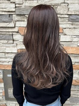 スノー(Snow)の写真/インナーカラーやハイライトは”Snow”にお任せ！明るく透明感のあるヘアカラーをご提案◎