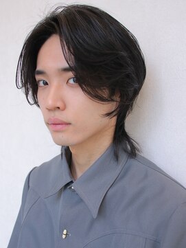 イル 大阪淀屋橋(i'll) メンズミディアムウルフレイヤー伸ばしかけボブ