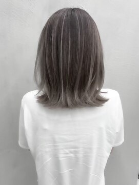 ギークス(GEEKS) 【GEEKS渋谷】アッシュグレージュ/ハイライト/レイヤー/20代30代