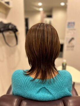 レーヴ(REVE) くびれを効かせた大人ウルフ