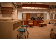 ウォルト 名駅店(walt)の雰囲気（店内[メンズ/ツイストスパイラルパーマ/センターパート]）