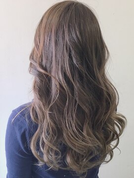 ラックスビー オオサカ  梅田茶屋町店(LUXBE OSAKA) 外国人風グレージュカラー byAKI【LUXBE 大阪梅田茶屋町店】