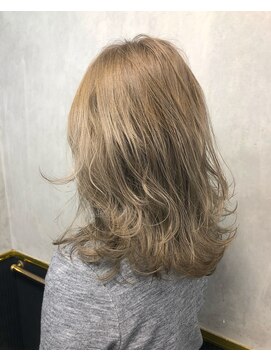 アンク クロス 吉祥寺店 【ANKH CROSS吉祥寺】"レイヤーカット×ベージュ"