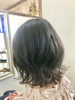 シィータ(THETA)&nbsp;ブランジュ大人かわいいボブ小顔くせ毛風ヘアアレンジ