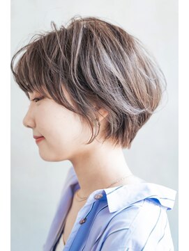 ロイジー(roijir) 【roijir表参道】くびれショート×グレー系カラー