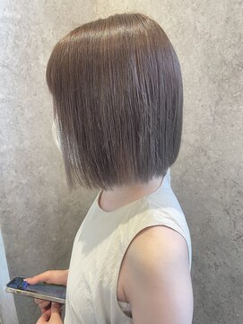 ガーデンエス 府中店(GARDENes) 【艶感グレージュ】×【切りっぱミニボブ】