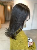 オリーブグレージュ