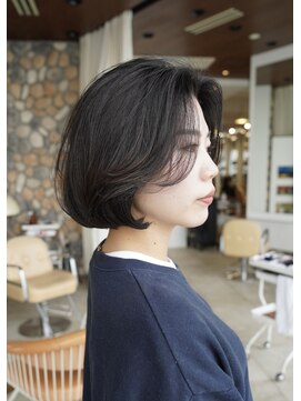 ビュートリアム 七里ヶ浜(BEAUTRIUM) 外国人風ボブと透明感グレージュカラー