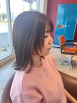 外ハネミディアムボブ×レイヤーカット うる艶ケアカラー