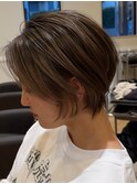 ショートボブ