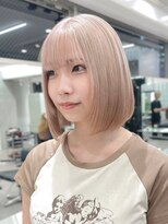 サンクマーケット 渋谷(cinq MARKET)&nbsp;渋谷ブリーチカラータッセルボブ顔周りレイヤー切りっぱなしボブ