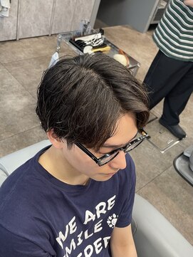 ノイセル 西本町(Noisyle) フェザーパーマスパイキーショートブルーブラックサーフカールｙ