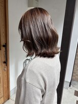 ルルズ(LULUS)&nbsp;京都駅レイヤーカットハイライトグレージュイルミナカラー
