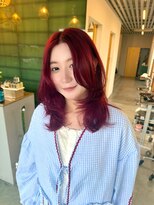 イェスオキナワ(yes okinawa) たっぷりレイヤーカットが可愛いチェリーカラー