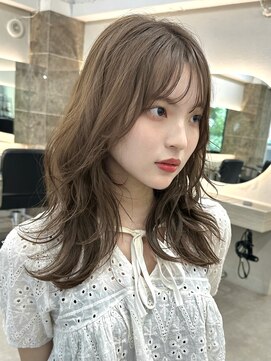 ポーチバイハニー オモテサンドウ(PORCH by HONEY omotesando) くびれレイヤーカットミルクベージュ