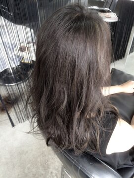 サニーグレイス シエリー(SUNNY GRACE × Cherie) ノームコア うぶバング エアウェーブ メルトカラー