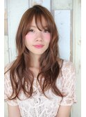 思わず触れたくなるベビーピンクなラフロング