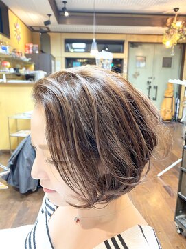 ヘアールーム ラバ(Hair room LABA) ショートボブ