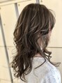 アッシュ 志木南口店(Ash)&nbsp;モテ髪ヘアの定番。ゆる巻きヘア。コテ巻きでモテ感アップ。