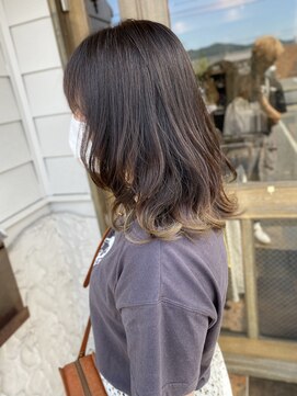 モニュメント(Monument) 襟足にオシャレを…