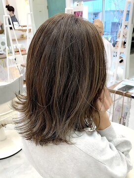 ロミー 本厚木(ROMMY.) #シークレットハイライト#グレージュ#ひし形#小顔 ROMMY.田中