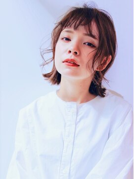 エムスラッシュ たまプラーザ(M.SLASH) 無造作感/オン眉/外ハネ/耳かけ/暖色系カラー/たまプラーザz1