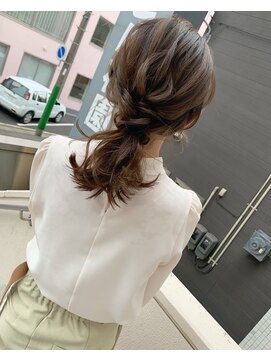 フロクシノーシナイヒリパイリフィケーション(Floccinaucinihilipilification) 【ゆるカジュアル】ローポニー