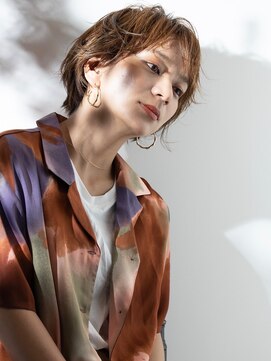 エムスラッシュ たまプラーザ(M.SLASH) シースルー/ハイライトカラー/耳かけショート/たまプラーザz2