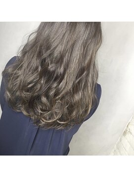 ジーシーエイト ヘアー(GC8 hair) カーキグレージュ