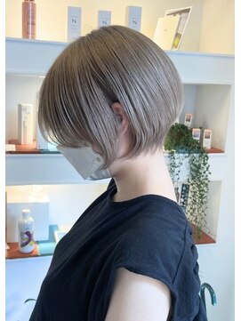 レフ(LEF) 大人可愛い 20代30代40代 ハイトーンショート 葛谷 英司