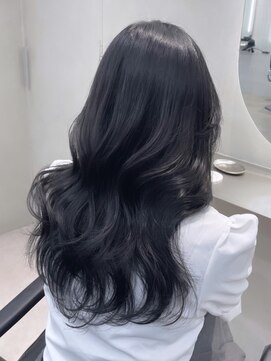 オニキス(ONYX) ブルーブラック韓国レイヤーカット【chisato指名】