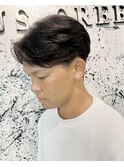 夏オススメ!!2ブロック刈り上げ前下がりセンターパート!