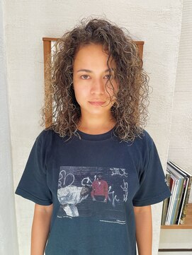 サン 鎌倉長谷(3.) 【3.オリジナルスパイラルパーマ】 ハイライトカラー