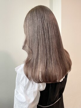 トリア(the tria) KURUMI ミルクティーグレージュ