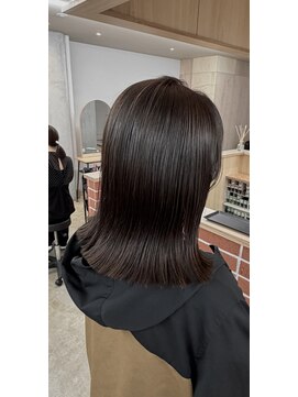 モコヘアーフロール(MOCO hair flor) 赤みを抑えた柔らかグレージュロブ