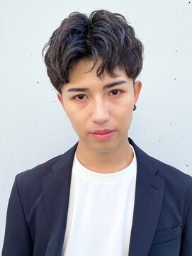 カインド 南青山(hair&make up KIND) ナチュラルセンターパート ニュアンスパーマ ビジネスマン men's