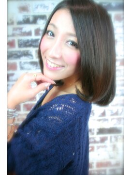 グラスヘアリオン(Grous hair lion) 【Grous Hair lion　御茶ノ水】アイオレットボブ