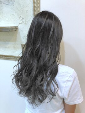 ケリーズグリーン(Kelly's Green) highlight×grage style