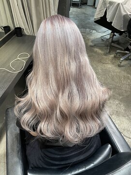 ランズ(LANDS) ホワイトアッシュ 「エクステ／渋谷／ブリーチ／韓国」