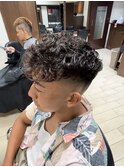 【GROOMER/S 佐藤】 スペインカール スキンフェード スタイル