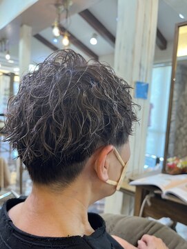 ヴァンファミリー アピタ福井飯塚店(Vanfamily) おしゃれ染めで白髪ぼかし