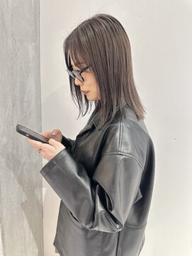 ヨーク(YOKE) YOKE 外ハネボブ結べるボブミルクティーアッシュケアブリーチ