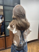 ウニレ バイ センス(unire by sense)&nbsp;【ブリーチ２回】透明感あるナチュラルブロンドカラー