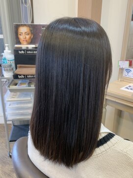 アルターリール(aL ter Rire) 黒髪/ボブルフ/ネビージュ/小顔/ワンレン/福原遼華