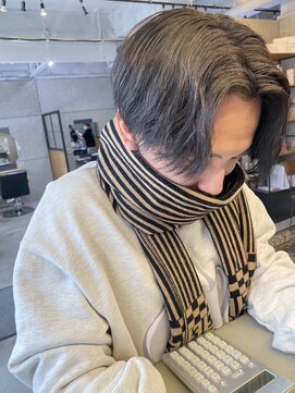 リンダテーラ(Linda tela) 【札幌白石】センターパート/シルバーグレー/メンズダブルカラー