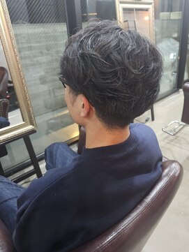 ボンド ジングウマエ(Bond jingumae) メンズカット＋パーマ