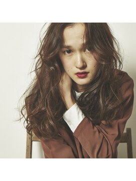 アクアオモテサンドウ(ACQUA omotesando) 大人のロングパーマ【世良綾花】