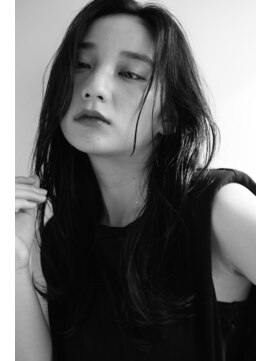 ルフュージュ バイ プロデュース 相模大野店(Refuge by Produce) 暗髪/レイヤーカット/長めバング